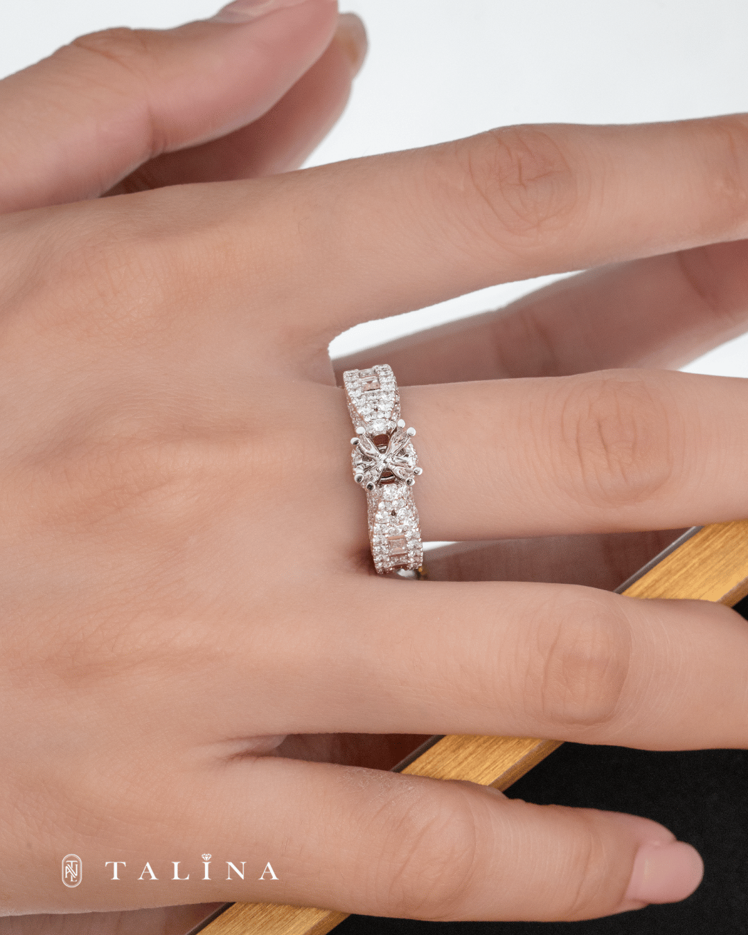 Princess Pavé Halo Ring (1ct Round)